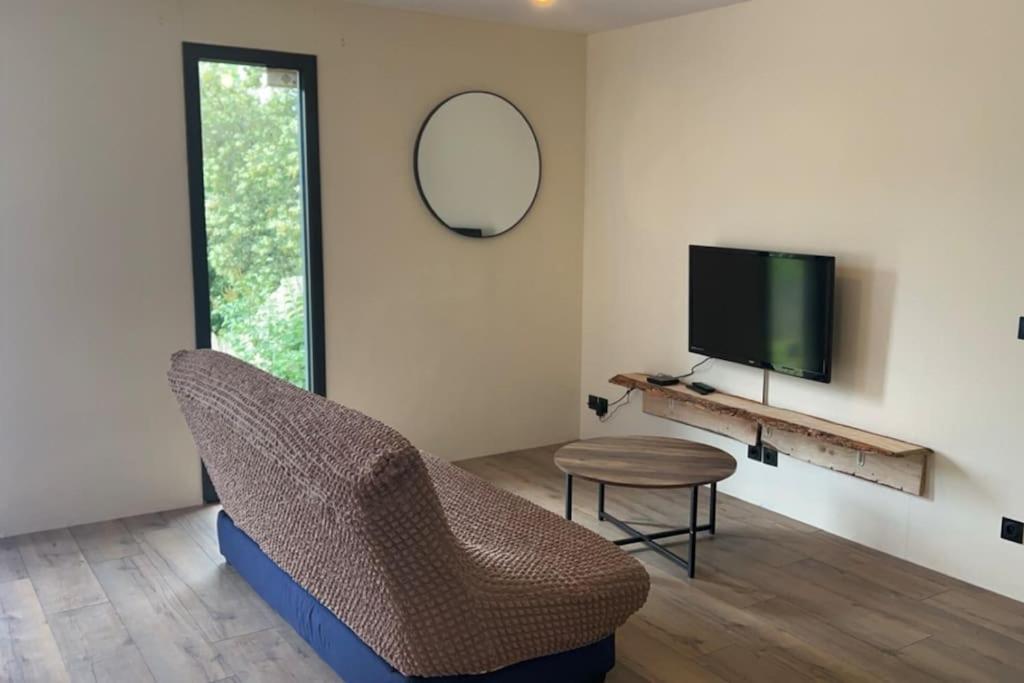Maison En Bois A Entrechaux Ngoại thất bức ảnh