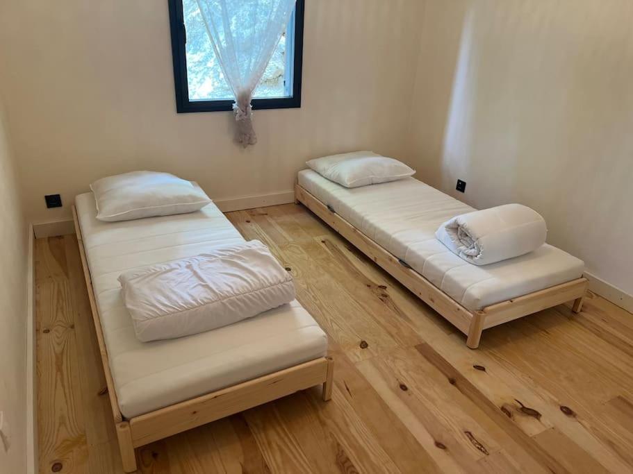 Maison En Bois A Entrechaux Ngoại thất bức ảnh